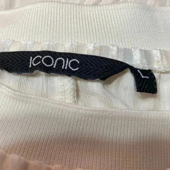 Iconic cream long sleeve top shirt blouse size Large - Picture 10 of 12